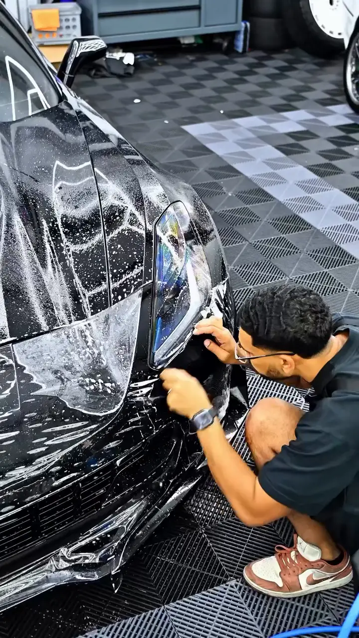 Chevrolet Corvette Z06, in the showroom