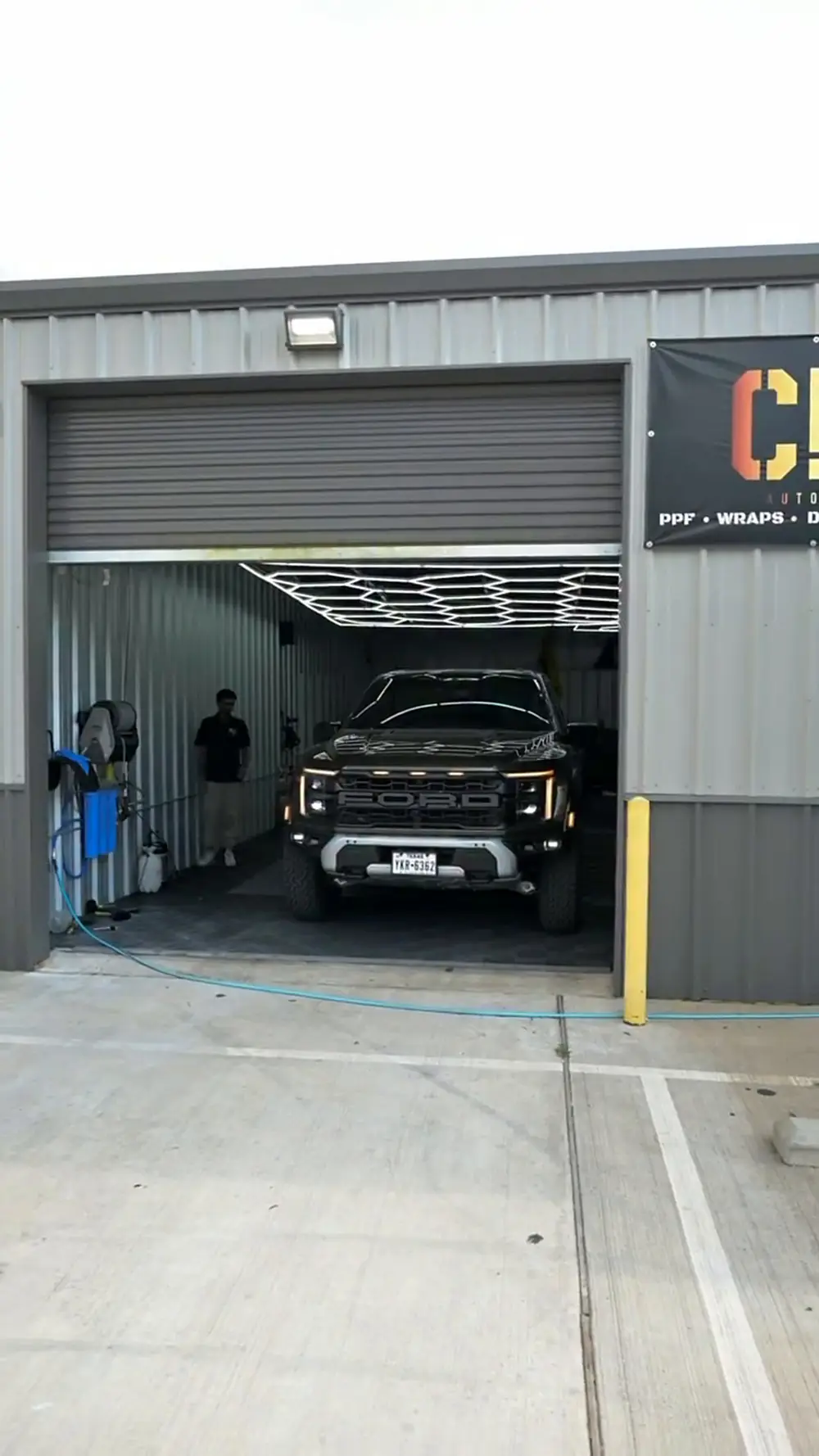 Ford F-150 Raptor, before