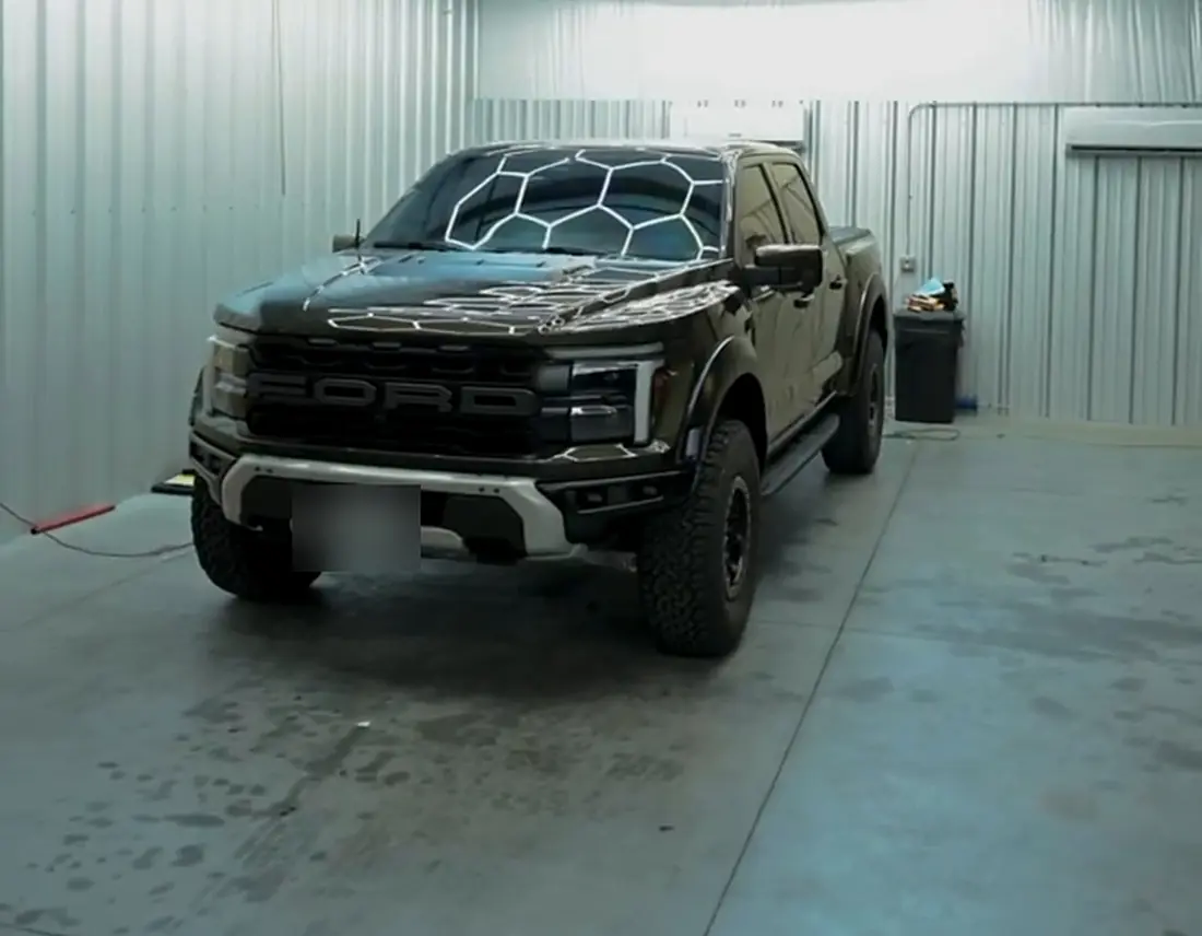 Ford F-150 Raptor, finished