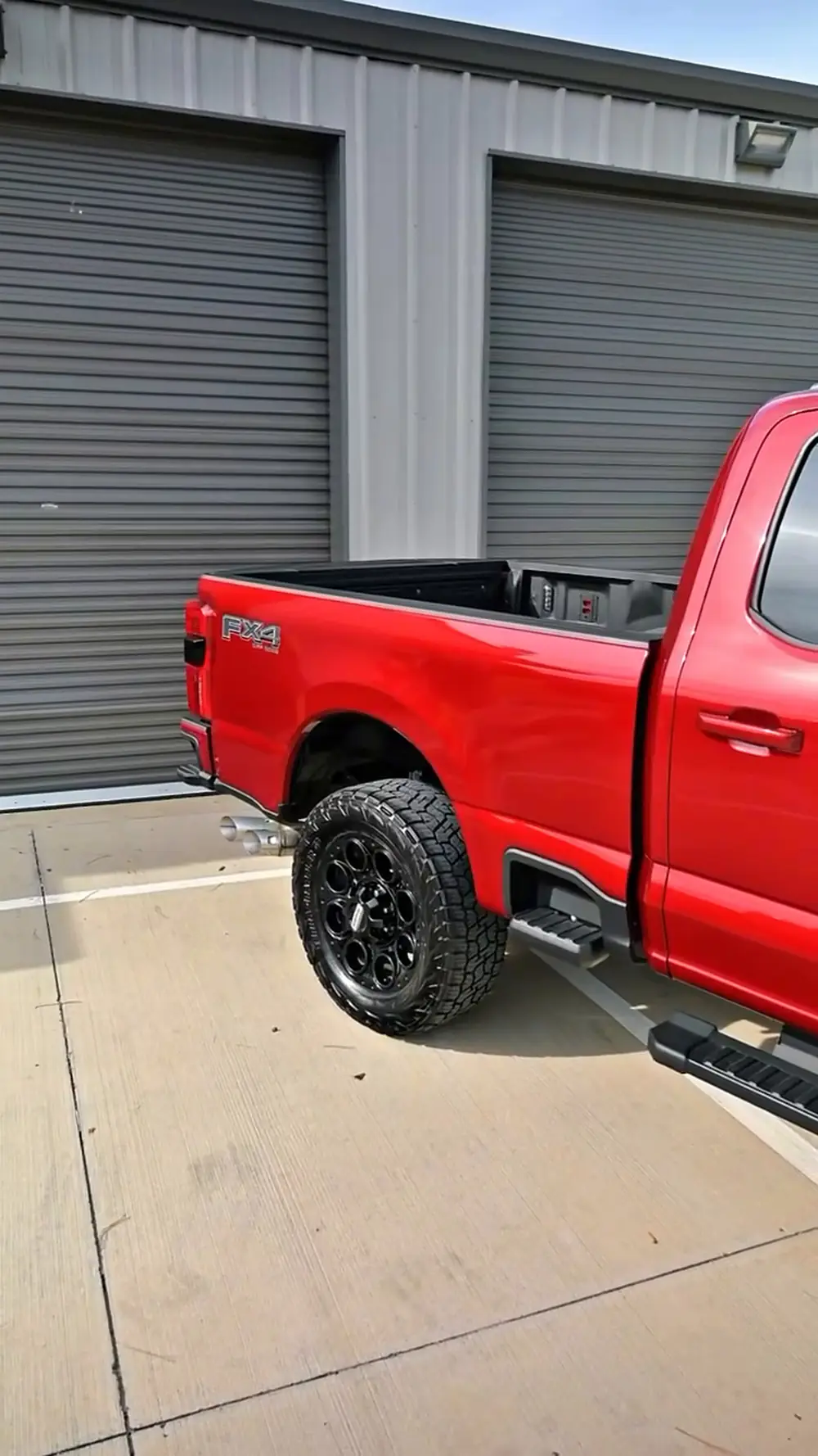 Ford F-250 Super Duty, finished