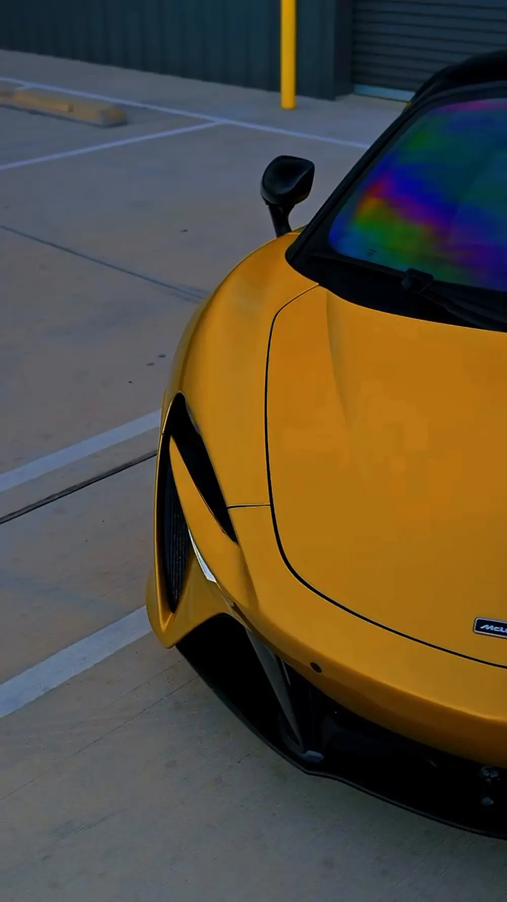 McLaren Artura, finished
