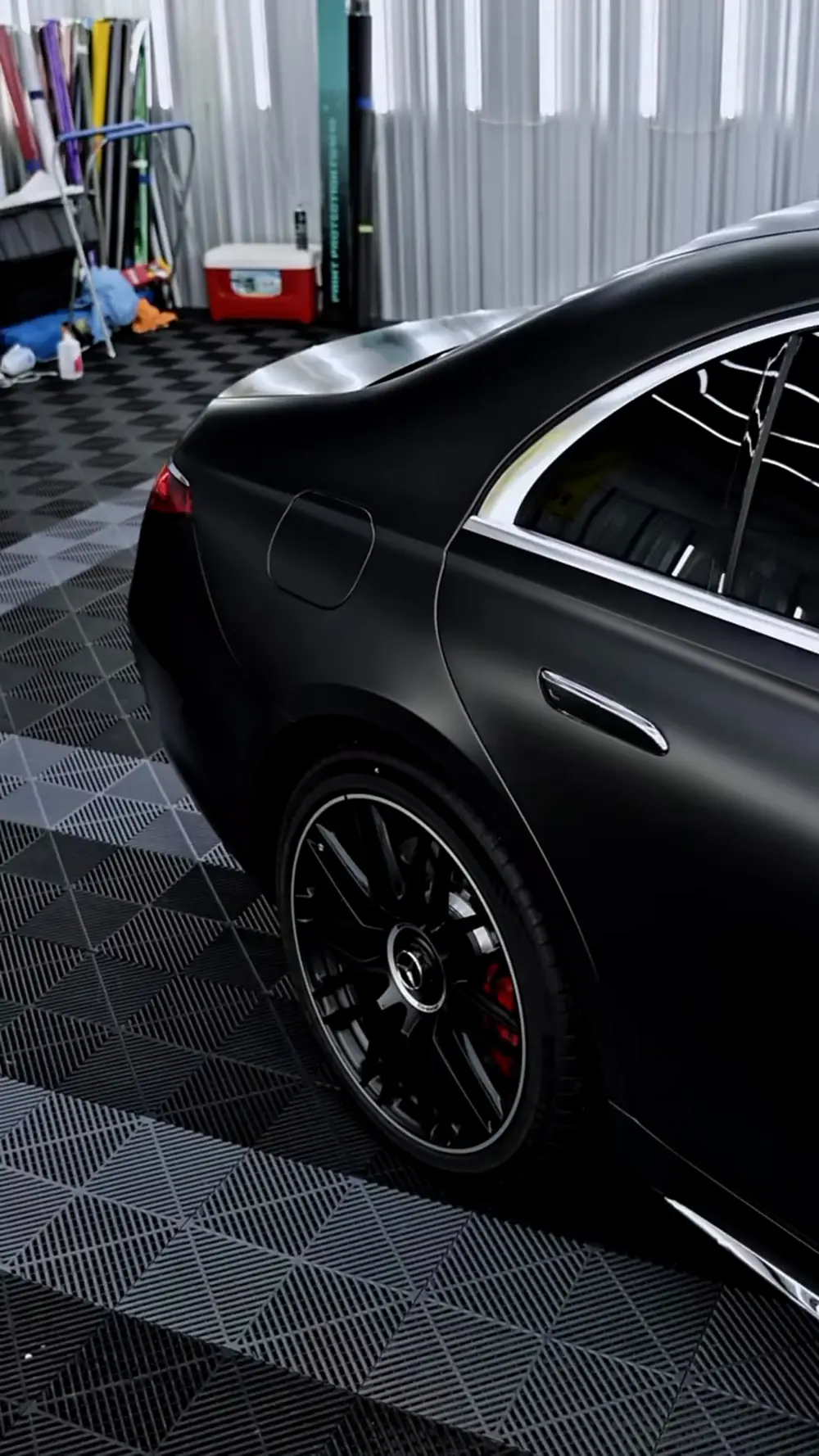 Mercedes-AMG S63, finished