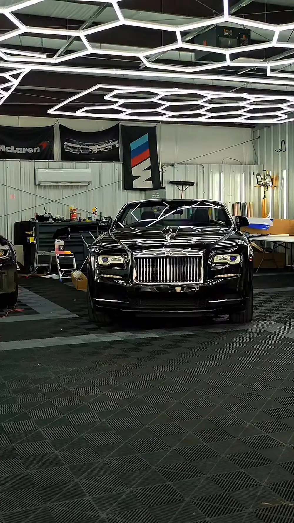 Rolls-Royce Dawn, before